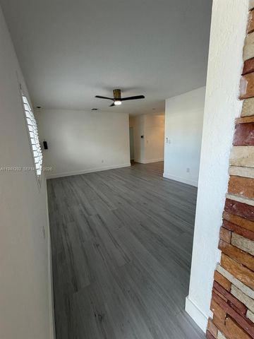 3030 SW 96th Ave 0, Miami, FL 33165