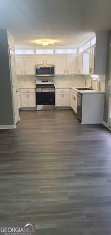 9487 Lakeview Road, Union City, GA 30291