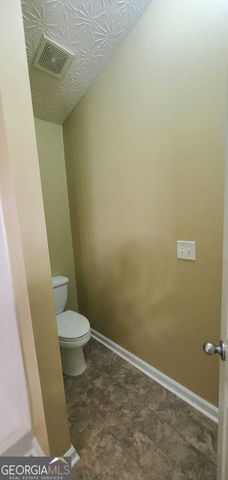 9487 Lakeview Road, Union City, GA 30291