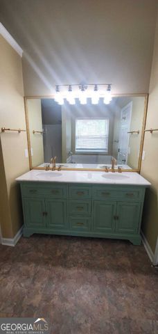 9487 Lakeview Road, Union City, GA 30291
