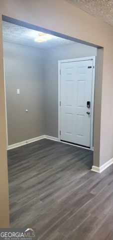 9487 Lakeview Road, Union City, GA 30291