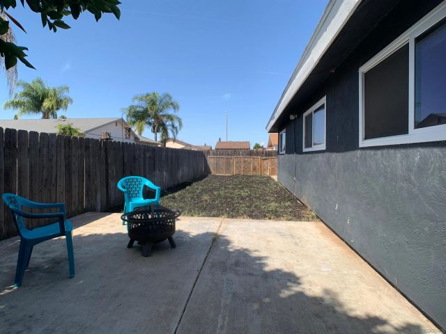 13035 Laurel St., Lakeside, CA 92040