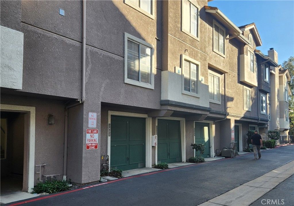 3402 Holly Grove, Westlake Village, CA 91362