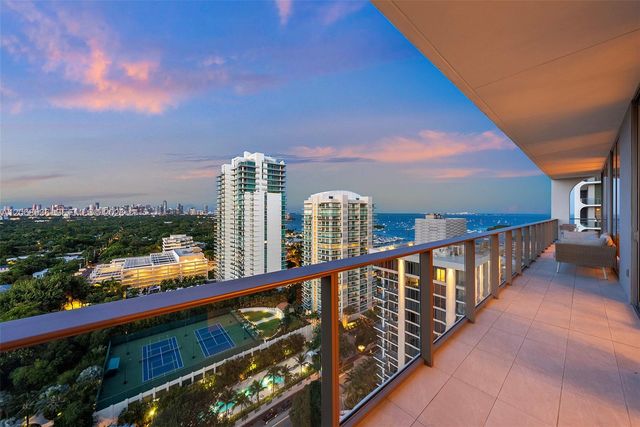 2678 Tigertail Avenue 1806, Miami, FL 33133