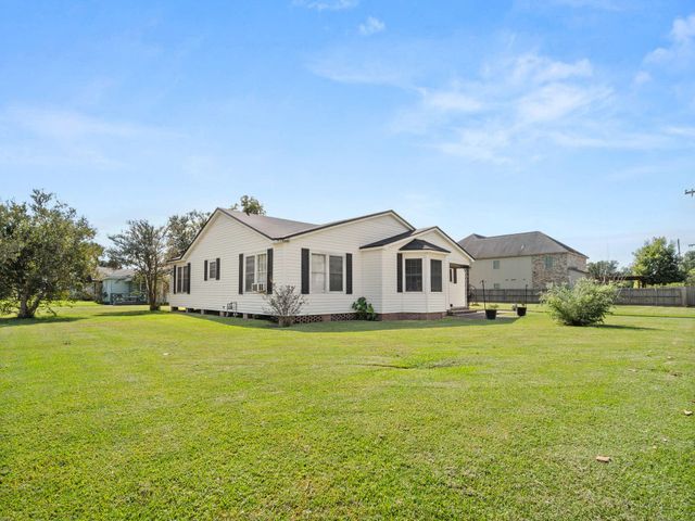 3802 Auburn St, Lake Charles, LA 70607