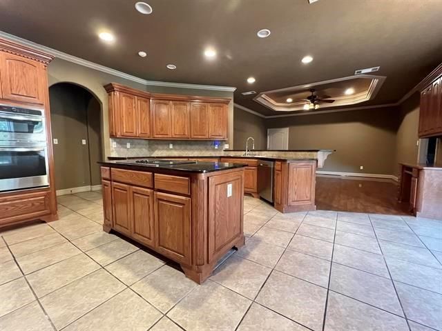 5864 Rebel Road, Vidor, TX 77662