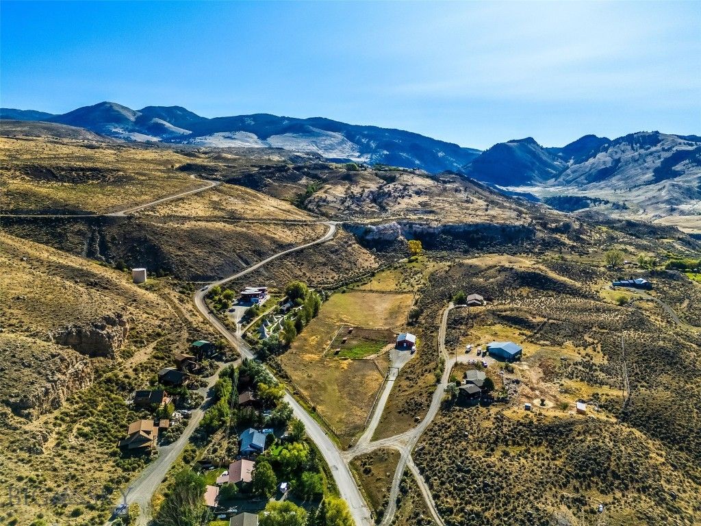 NHN Jardine Road, Gardiner, MT 59030 photo 2