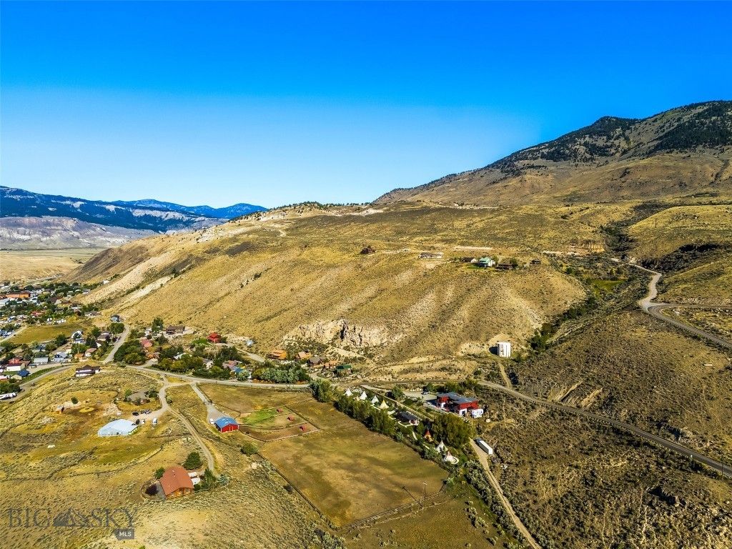 NHN Jardine Road, Gardiner, MT 59030 photo 4