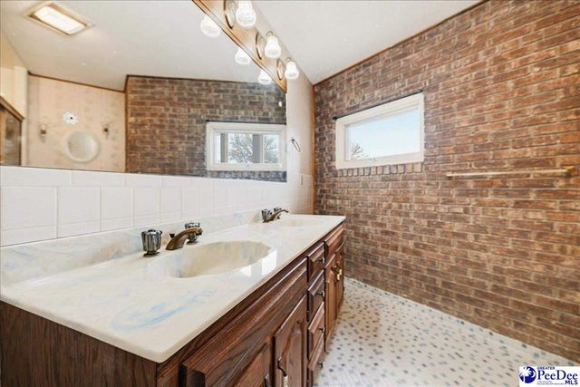 25560 Hwy 151, Mcbee, SC 29101