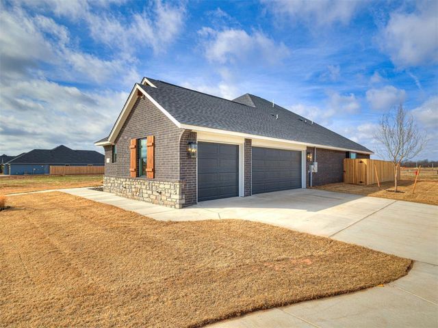 16001 Catalonia Place, Oklahoma City, OK 73170