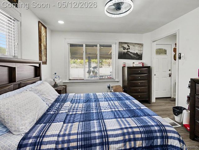 7268 Hupp Avenue, Warren, MI 48091