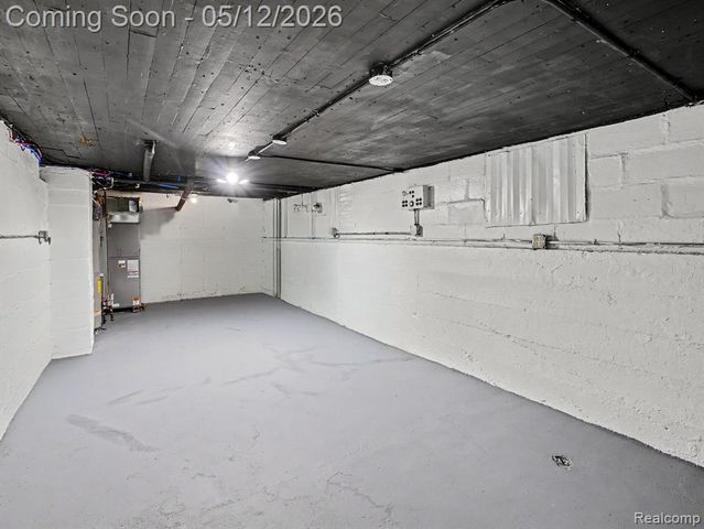 7268 Hupp Avenue, Warren, MI 48091