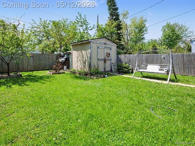 7268 Hupp Avenue, Warren, MI 48091