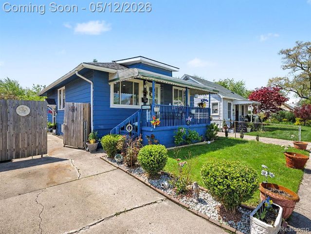 7268 Hupp Avenue, Warren, MI 48091