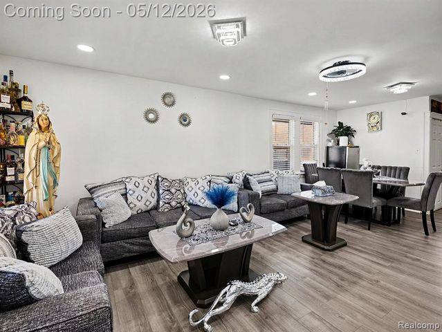 7268 Hupp Avenue, Warren, MI 48091