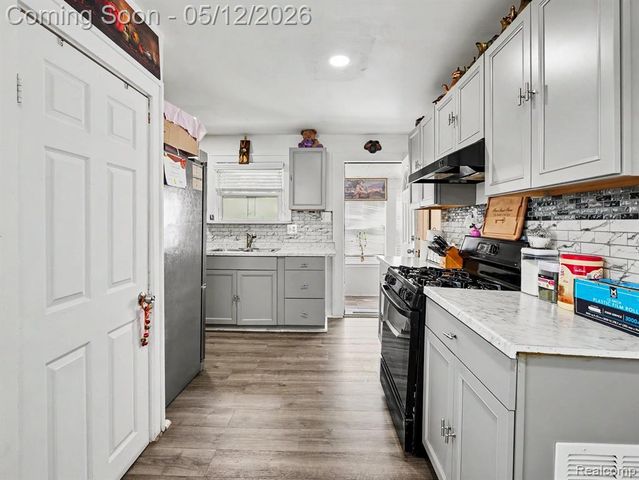 7268 Hupp Avenue, Warren, MI 48091