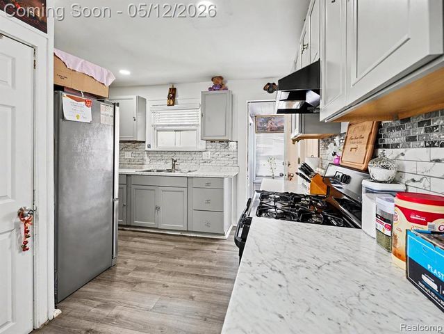 7268 Hupp Avenue, Warren, MI 48091