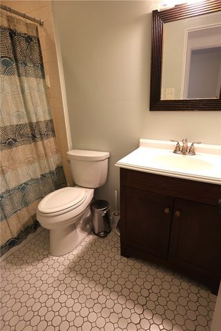 5922 Howe St 304, Shadyside, PA 15232