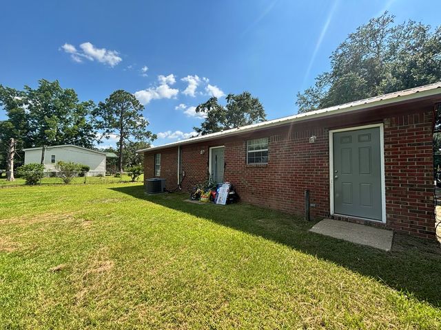 1889 Dyras Road, Cottonwood, AL 36320