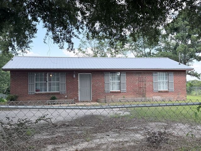 1889 Dyras Road, Cottonwood, AL 36320