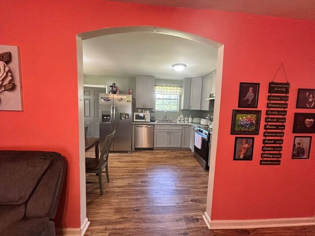 1889 Dyras Road, Cottonwood, AL 36320