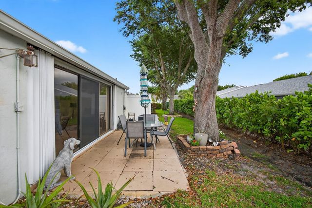 2640 Gately Drive W 1604, West Palm Beach, FL 33415