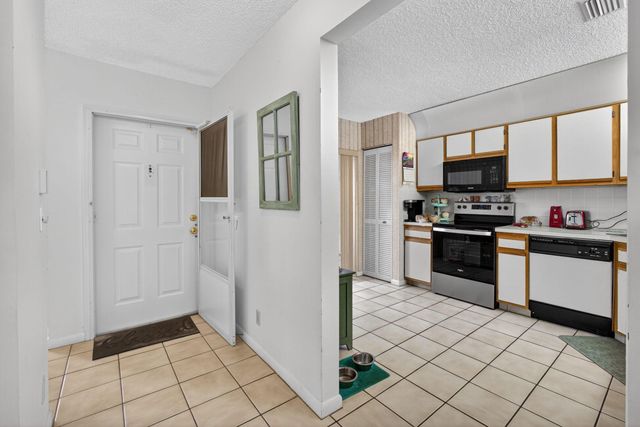 2640 Gately Drive W 1604, West Palm Beach, FL 33415