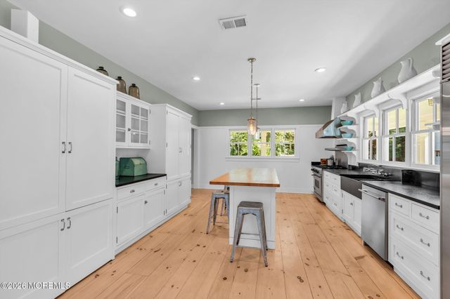 100 South Street, Brielle, NJ 08730