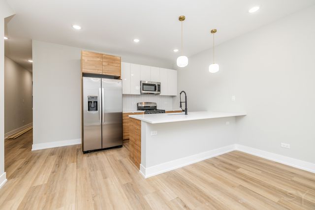 6220 S King Drive, Chicago, IL 60637