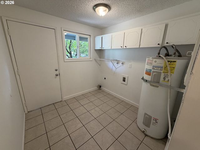 1760 Se 9TH St, Gresham, OR 97080