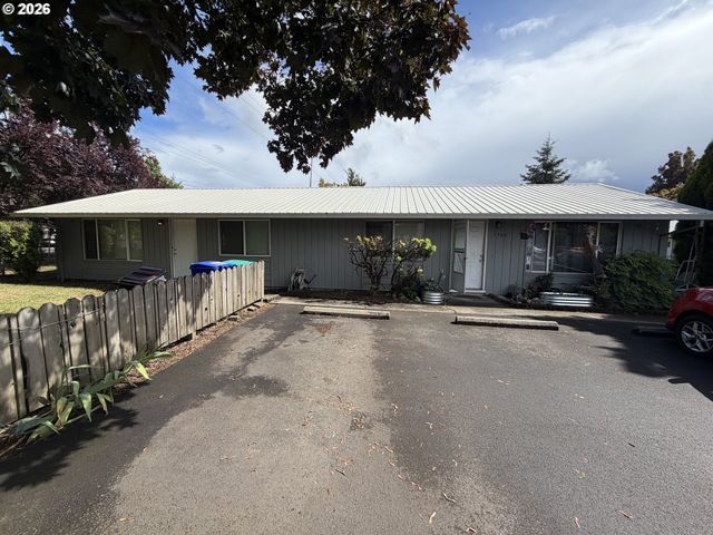 1760 Se 9TH St, Gresham, OR 97080