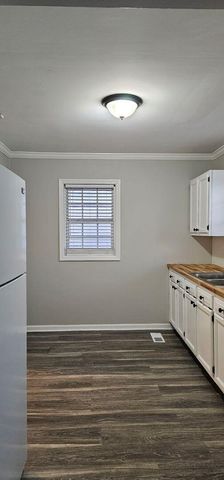 2310 N Chamberlain Avenue, Chattanooga, TN 37406