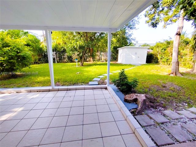 435 NW 127th St, North Miami, FL 33168