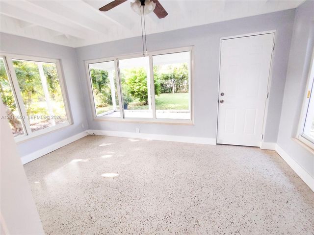 435 NW 127th St, North Miami, FL 33168