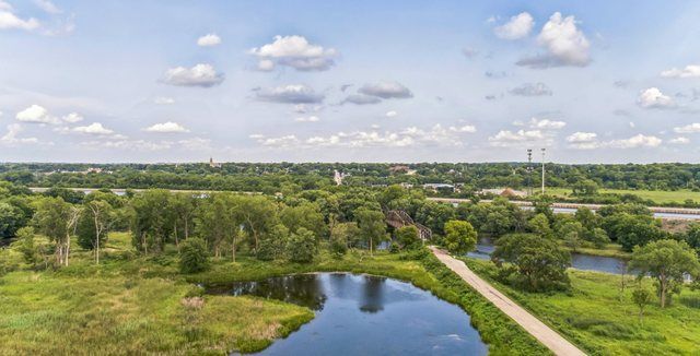 16433 Golden Valley Lane S, Lockport, IL 60441