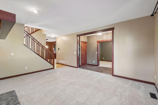 14272 Grantaire Lane N, Hugo, MN 55038