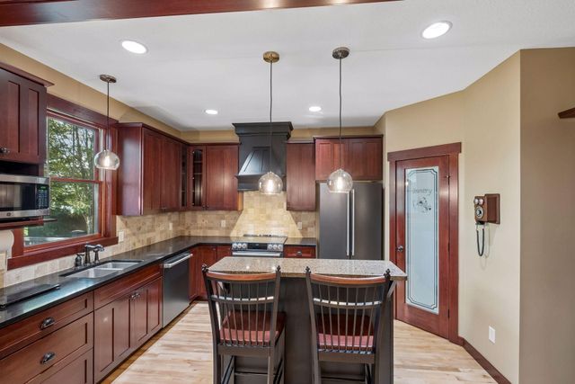 14272 Grantaire Lane N, Hugo, MN 55038