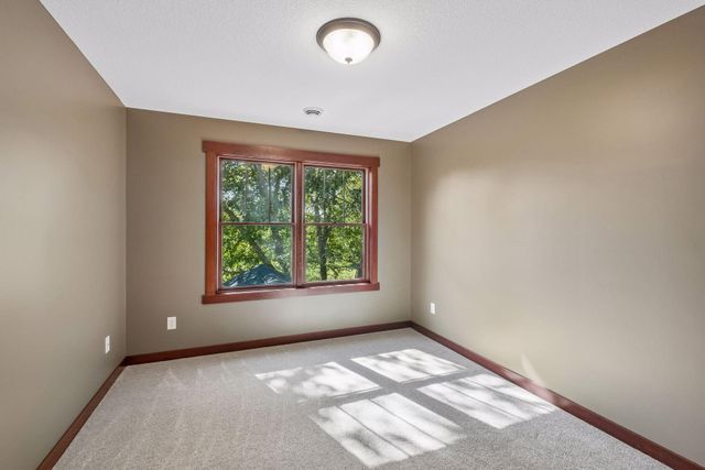 14272 Grantaire Lane N, Hugo, MN 55038