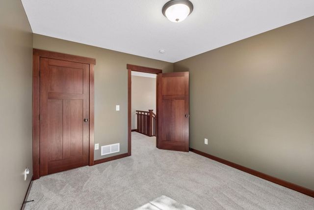 14272 Grantaire Lane N, Hugo, MN 55038