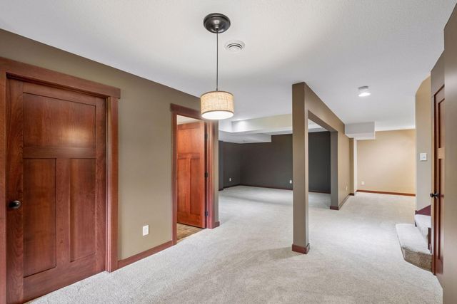 14272 Grantaire Lane N, Hugo, MN 55038