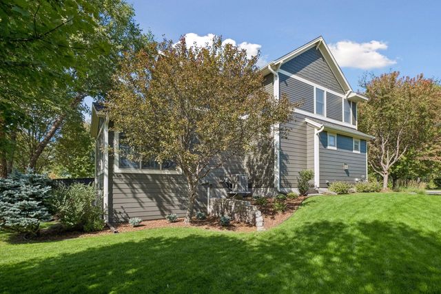14272 Grantaire Lane N, Hugo, MN 55038