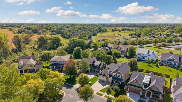 14272 Grantaire Lane N, Hugo, MN 55038