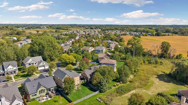 14272 Grantaire Lane N, Hugo, MN 55038