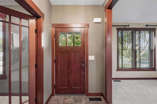 14272 Grantaire Lane N, Hugo, MN 55038
