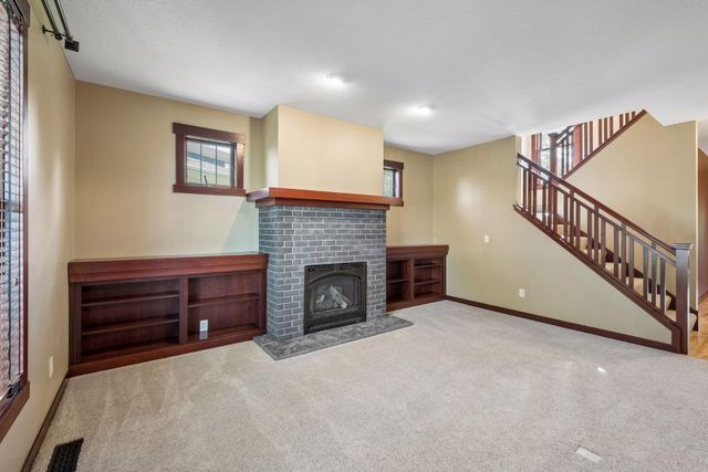 14272 Grantaire Lane N, Hugo, MN 55038