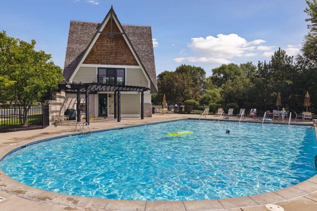 14272 Grantaire Lane N, Hugo, MN 55038