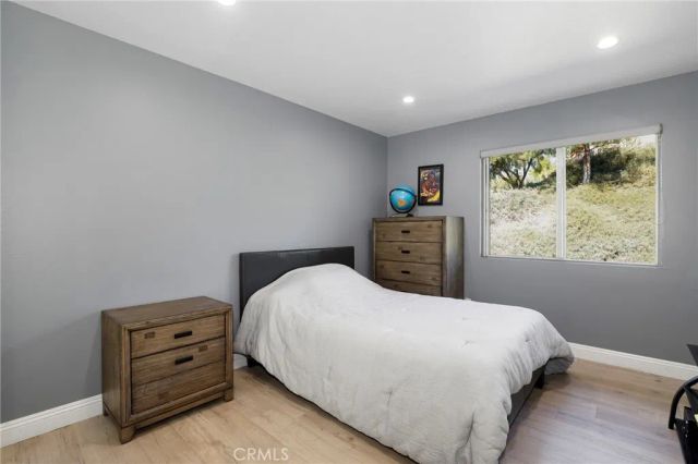 29668 Mammoth, Canyon Country, CA 91387