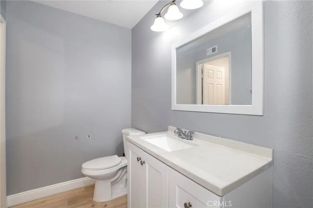 29668 Mammoth, Canyon Country, CA 91387