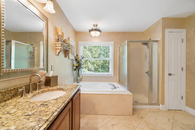 7472 Maynooth Drive, Dublin, OH 43017