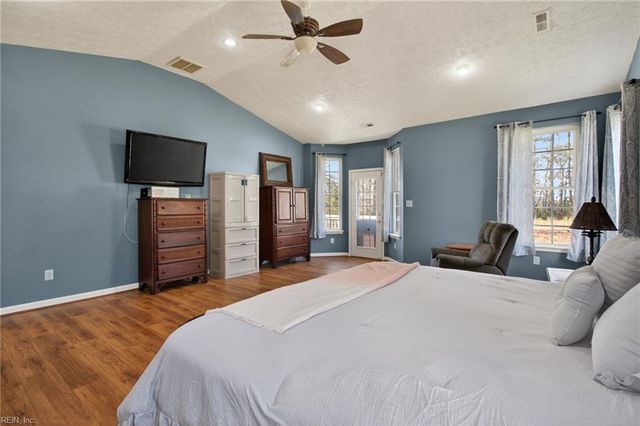 10142 Bolling BLVD, Carrollton, VA 23314